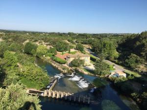 B&B / Chambres d'hotes BB 12 LUBERON chambres d'hotes contemporaines : photos des chambres