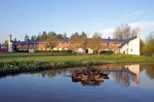 伊特亚娜酒店和会议中心 - Hölö