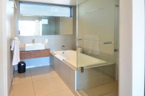 214 Harbour Bridge