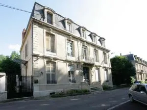 L'Hôtel Particulier - Appartements d'Hôtes - 南希