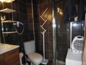 Appartements Studio du Commandant Marche : photos des chambres