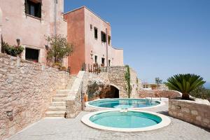 Kastellos Traditional Houses