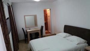 Apartments Šofranac