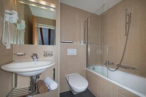 Two-Bedroom Apartment room in Haus Granit