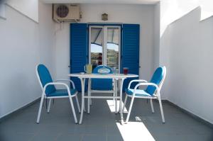 Erato Apartments Andros Greece