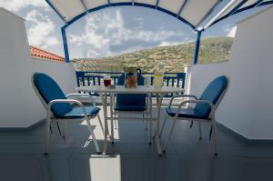 Erato Apartments Andros Greece