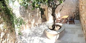 Authentico Deluxe Stari Grad