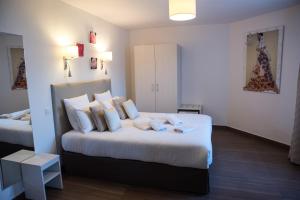 Hotels Hotel CASABELLA Cannes Mouans Sartoux : photos des chambres