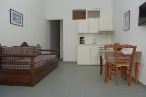 Erato Apartments Andros Greece