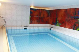 Haus-Meisennest-Wohnung-Adler