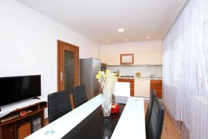 Apartment Anica 