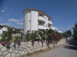 3 stern appartement Apartments Valencic Novalja Kroatien