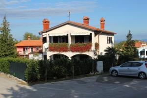 Family-friendly apartments with swimming pool Nedescina, Central Istria - Sredisnja Istra - 7455