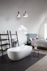 Long Story Short Hostel & Café - Простєйов