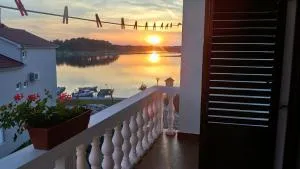 Apartments Branko - Nin