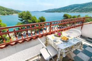 One-Bedroom Apartment room in Apartments Martina