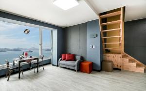 Yeosu Blooming Pension