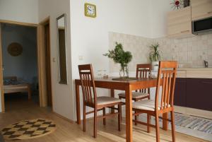 K&M Apartments