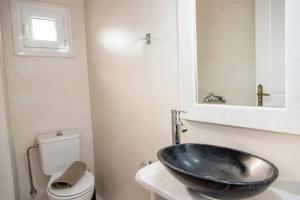 Didymes Studios Tinos Greece