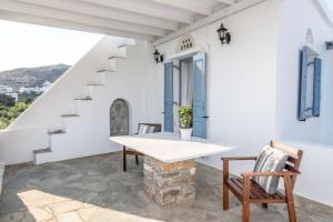 Didymes Studios Tinos Greece