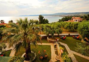 Castri Deluxe Sky Apartment Halkidiki Greece