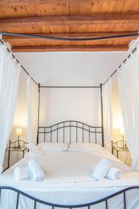 Didymes Studios Tinos Greece