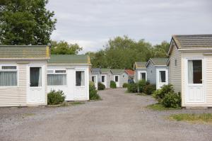 Warrens Village Motel and Self Catering