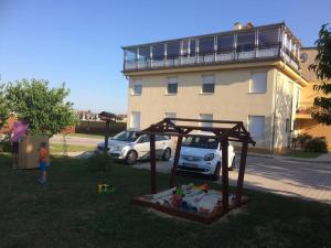 Sweet Home Apartment