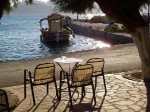 Patras Rooms Fourni-Korseon Greece