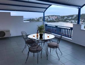 Erato Apartments Andros Greece