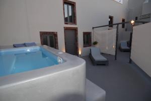 Aria Suites & Villas Santorini Greece