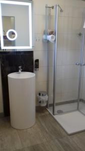 Single Room with Balcony room in Hotel Gasthof Handewitt