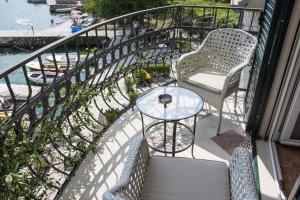 Apartment Lukiduki at the beach - Kotor