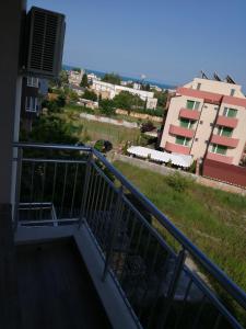 Kirqzovi 11