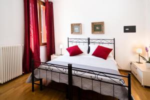 Large One-Bedroom Apartment room in Verona Class ApartHotel (Residenze del Cuore)