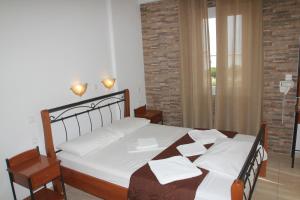 Alexandra Studios Irakleia-Island Greece