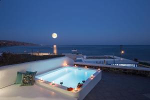 Villa William's Red Beach Santorini Greece