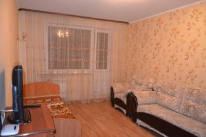 . Apartamienty-60 liet Oktiabria 84