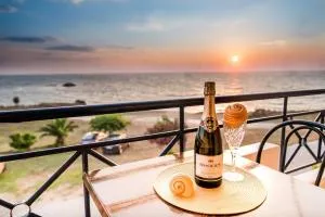 法罗斯公寓酒店 - 米提卡斯