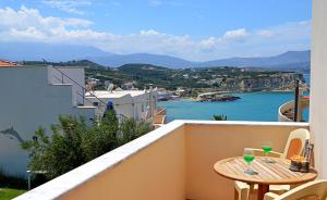 Manos Apartments Chania Greece