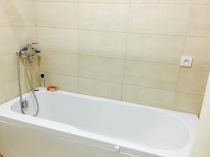 Ameri Plaza Natalias Apartment