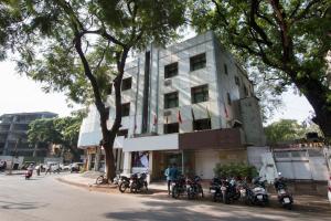 OYO 6429 Hotel Pearl, Hotels - Pune