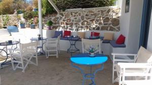 Artemis Rooms Folegandros Greece