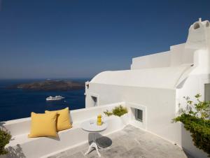 Aigialos Luxury Traditional Settlement Santorini Greece