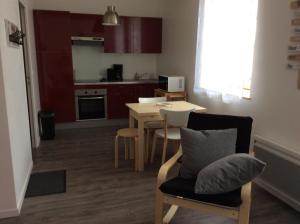 Appartements Le Dauphine 20m de la plage : photos des chambres