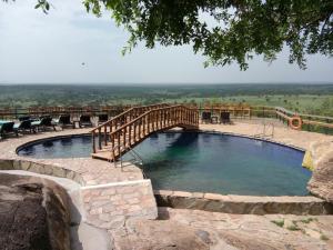 Lobo Wildlife Lodge