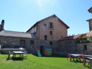 Apartement Apartamentos Puerta de Ordesa Laspu&ntilde;a Hispaania