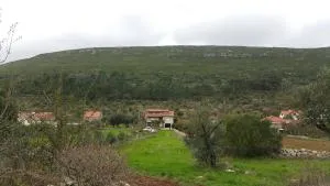 A casa da serra - alojamento local - Alvados