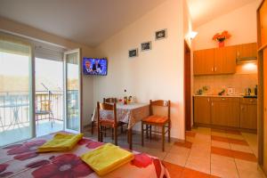 Apartments Miani