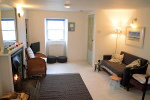 Newton Cottage North